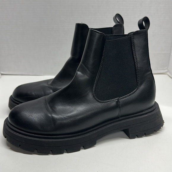 Asos Chelsea Boot Chunky Faux Vegan Leather Pull On Booties Shoes Boots Black 7 - Picture 1 of 8